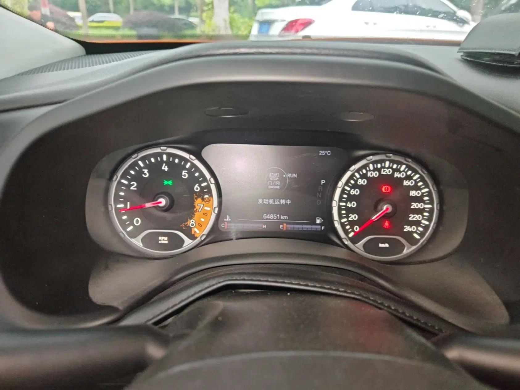 Jeep Renegade 2016 1.4T Automatic Smart Edition — миниатюра 15