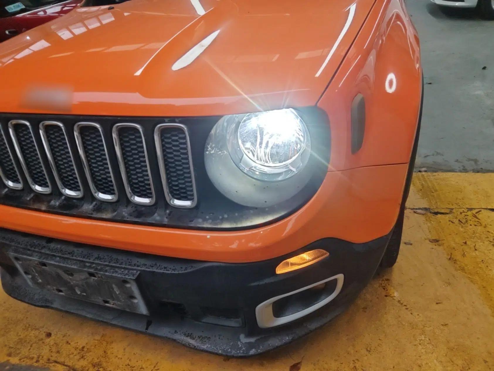 Jeep Renegade 2016 1.4T Automatic Smart Edition — миниатюра 9