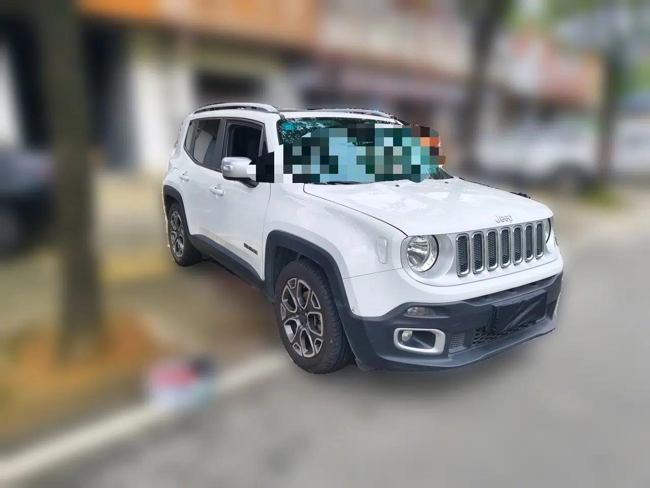 Jeep Renegade 2016 1.4T Automatic Smart Edition — миниатюра 3