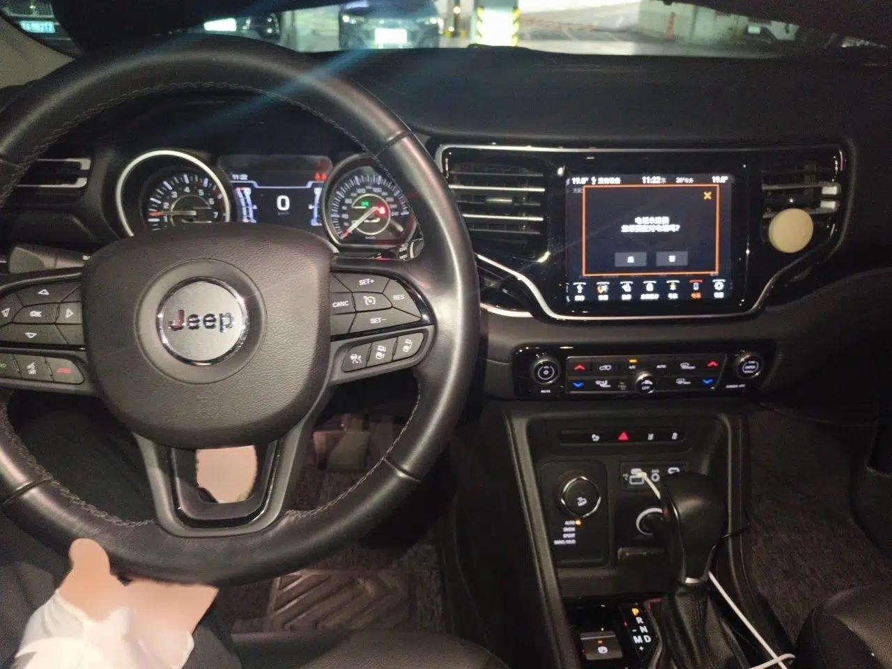Jeep Grand Commander 2020 2.0T Four-Wheel Drive Night Eagle Edition — миниатюра 18