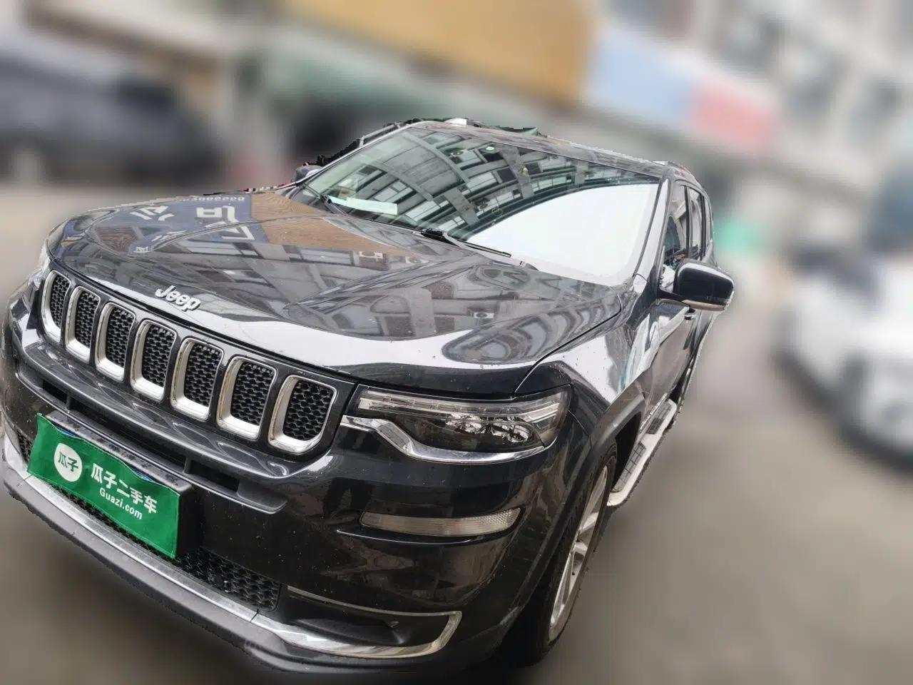 Jeep Grand Commander 2020 2.0T Two-Wheel Drive Elite Version — миниатюра 1