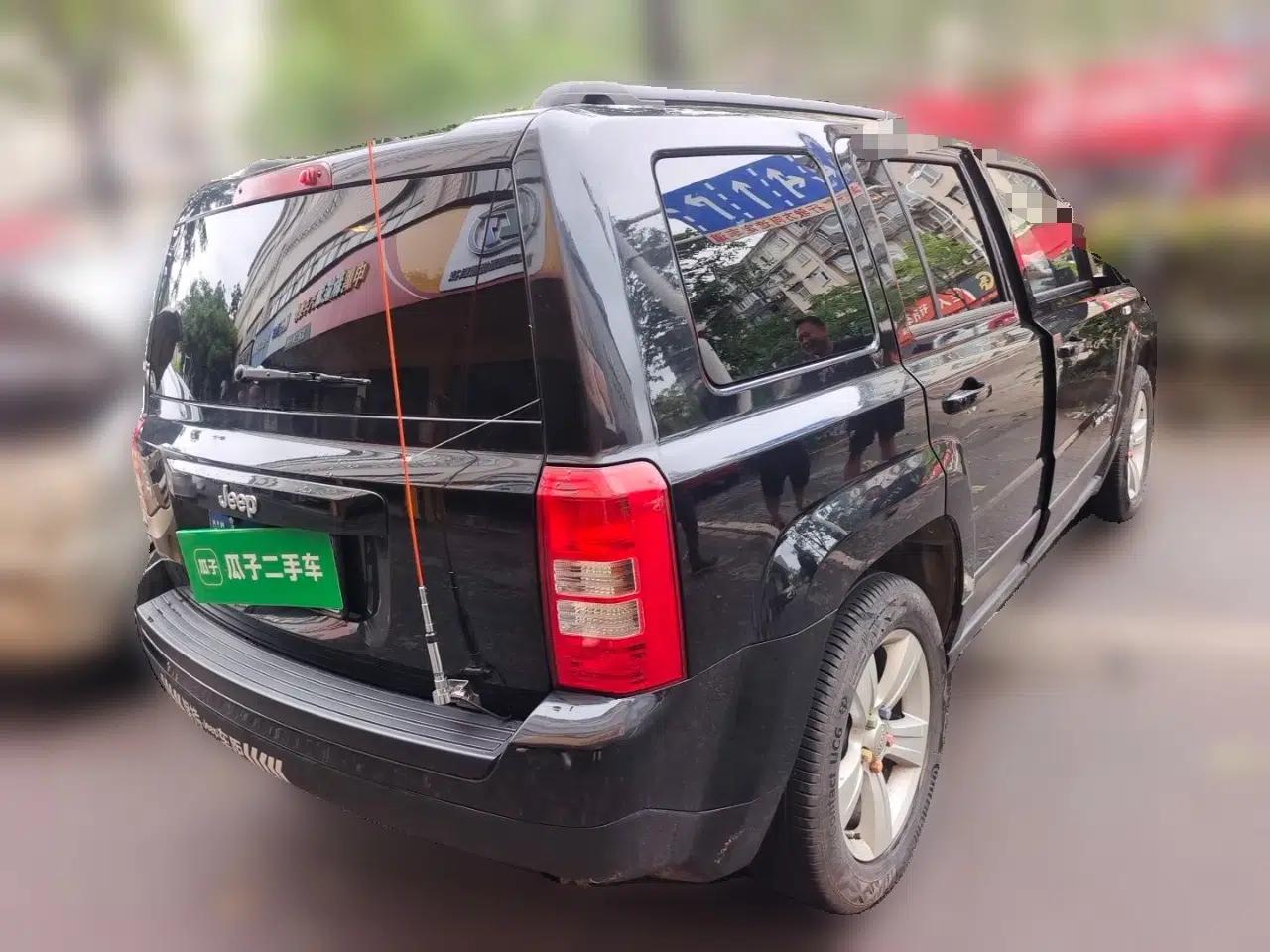 Jeep Patriot 2015 2.0L Sport Edition — миниатюра 6