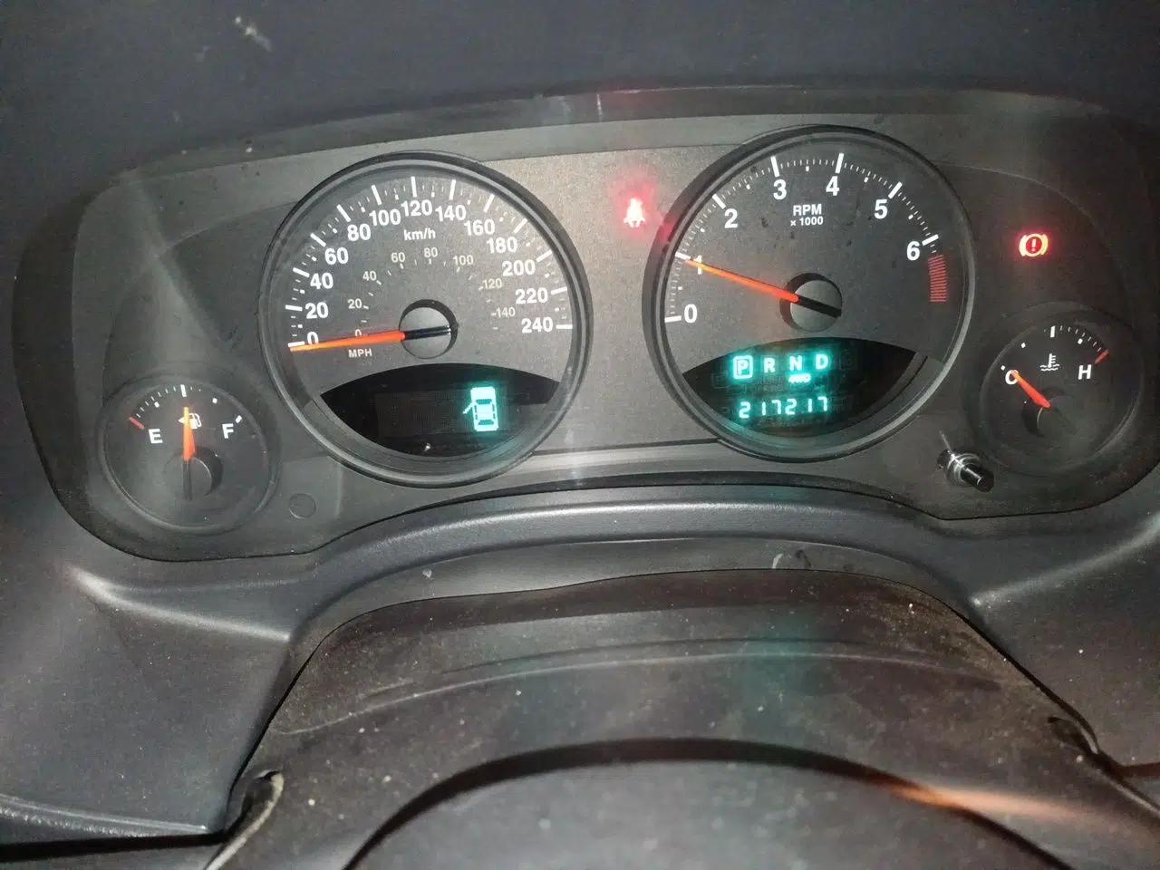 Jeep Patriot 2011 2.4 Classic Edition — миниатюра 12