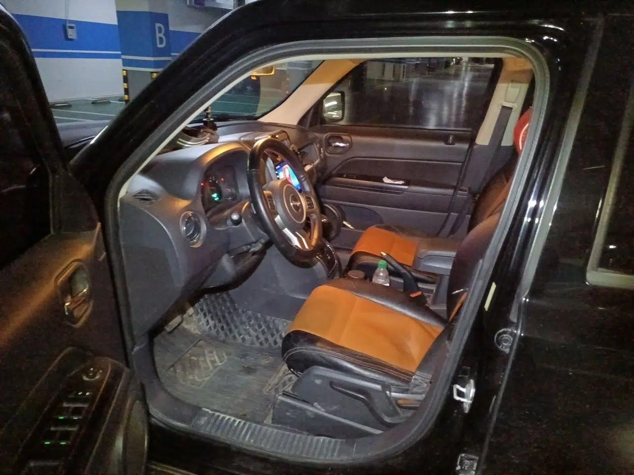 Jeep Patriot 2011 2.4 Classic Edition — миниатюра 16