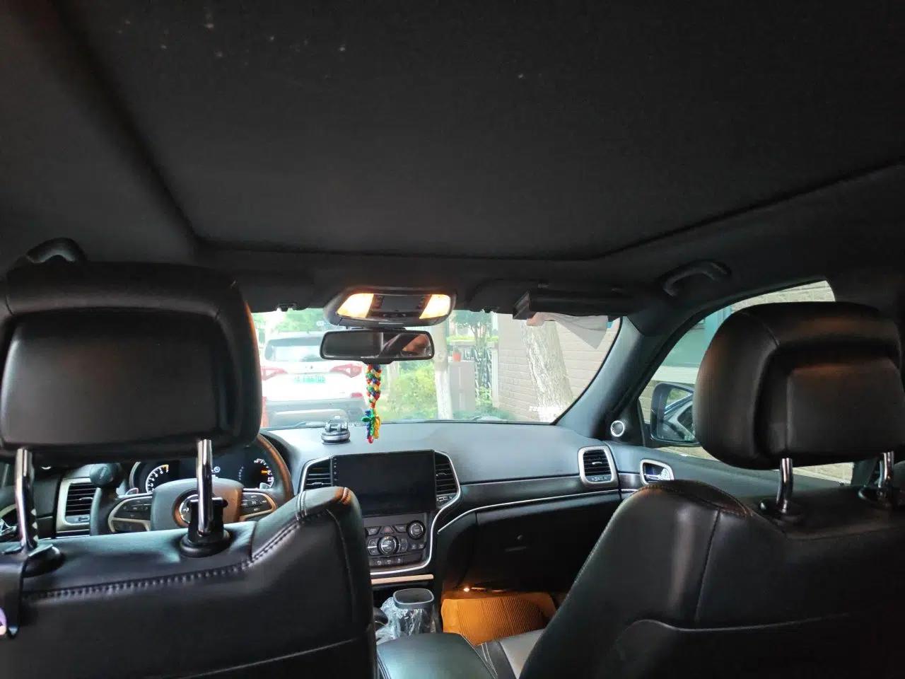 Jeep Grand Cherokee 2014 3.0L Comfort Navigation Edition — миниатюра 19