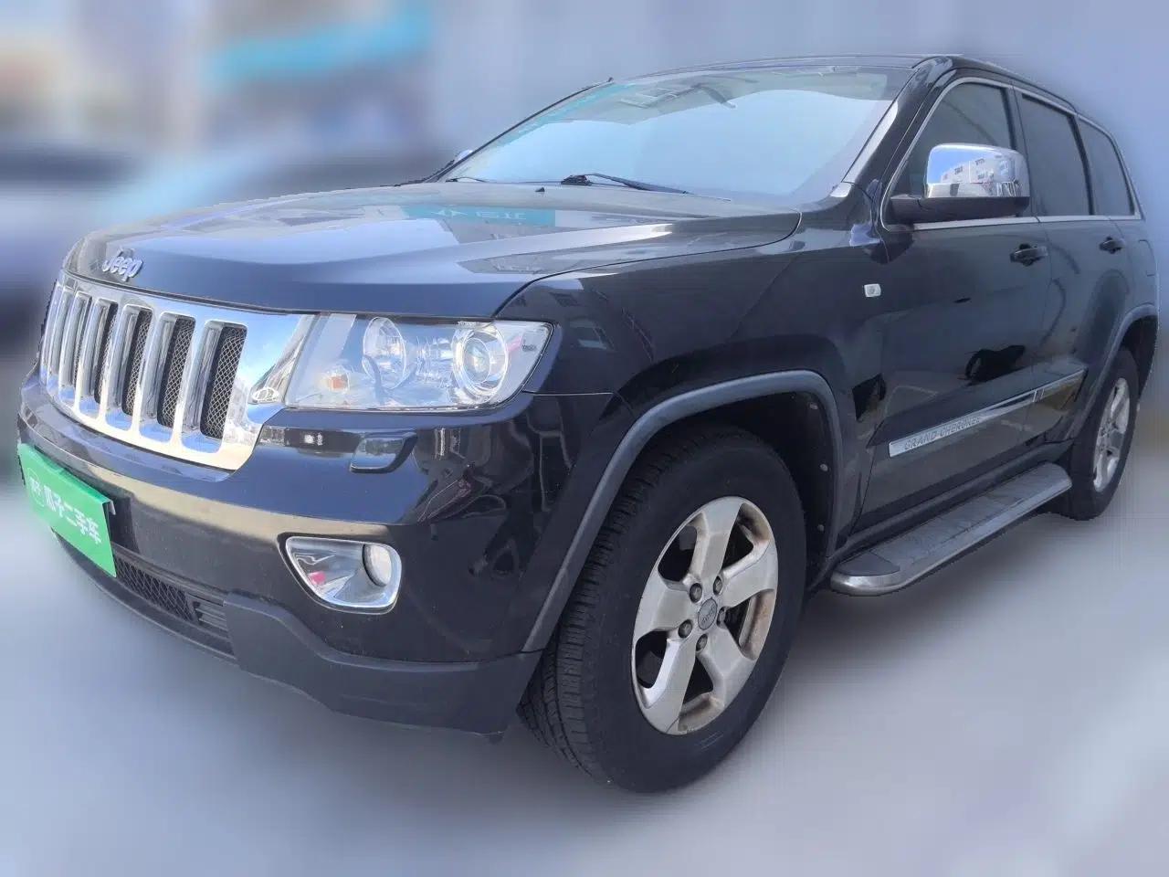 Jeep Grand Cherokee 2011 Revised Version 3.6L Comfort Edition — миниатюра 1