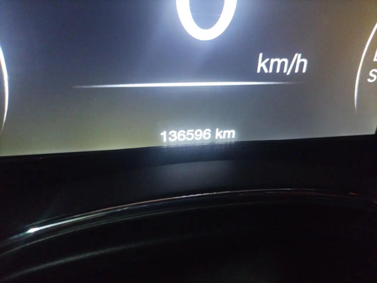 Jeep Grand Cherokee 2014 3.0L Comfort Navigation Edition — миниатюра 13