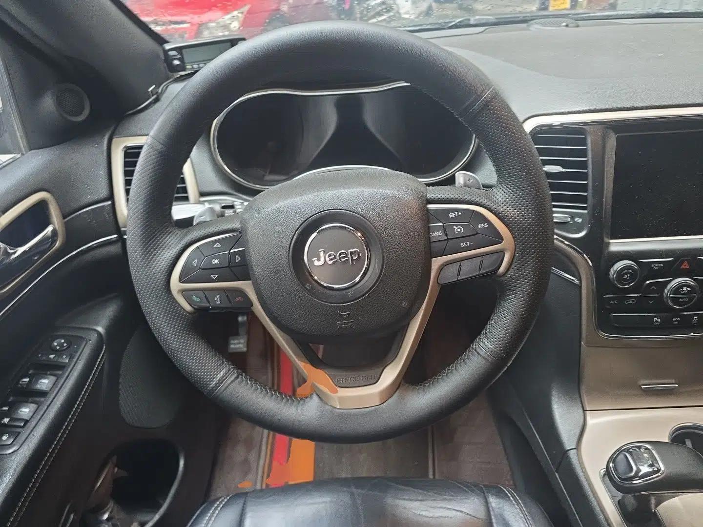 Jeep Grand Cherokee 2014 3.0TD Diesel Comfort Navigation Version — миниатюра 11