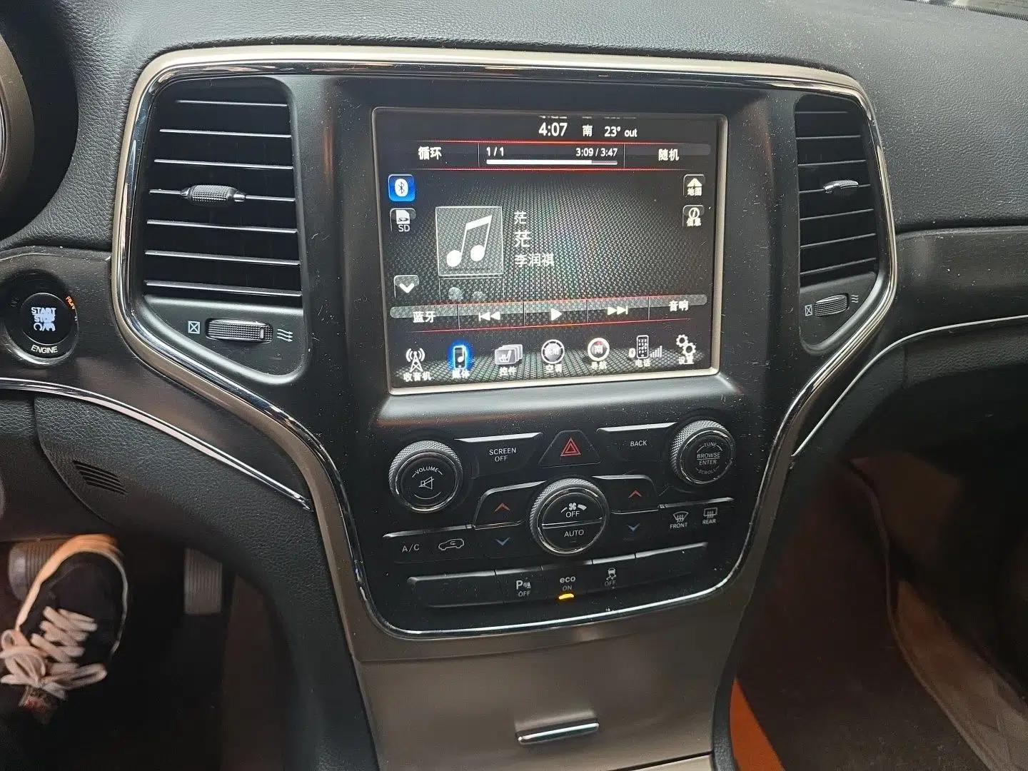 Jeep Grand Cherokee 2014 3.0TD Diesel Comfort Navigation Version — миниатюра 14