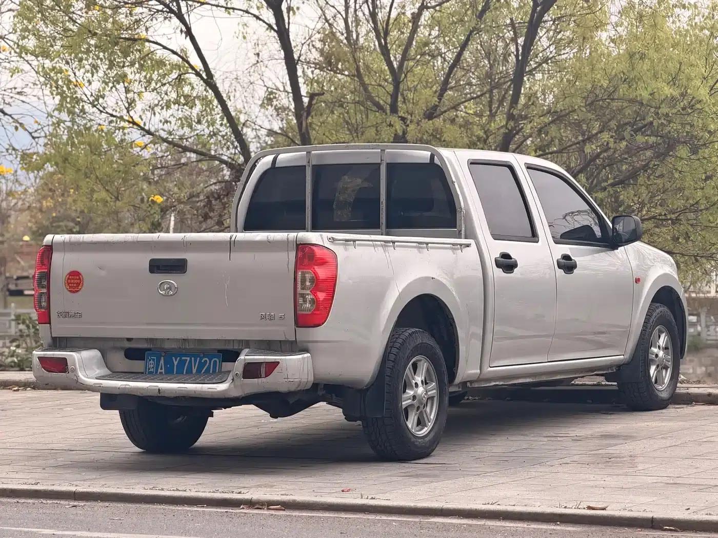 Wingle 5 2017 2.2L Classic Edition 2WD Small Double Cab 491QE — миниатюра 8