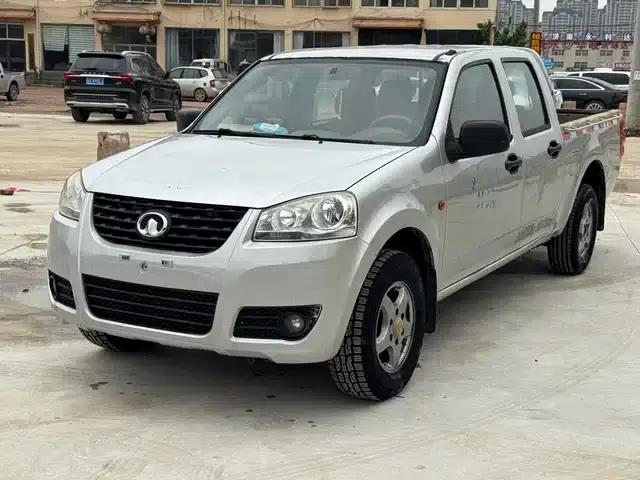 Wingle 5 2014 2.8T Entry-level Model with Double Cab (GW2.8TC)