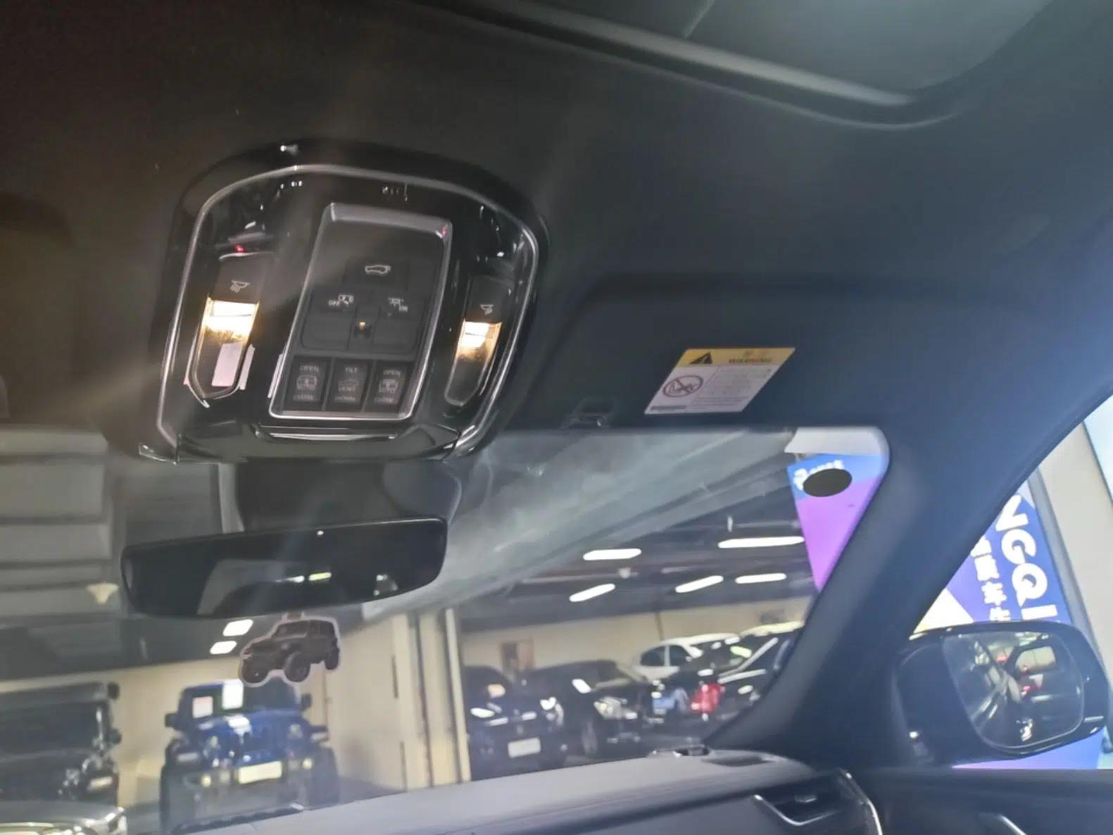Jeep Grand Cherokee New Energy 2023 4xe Summit Edition — миниатюра 20