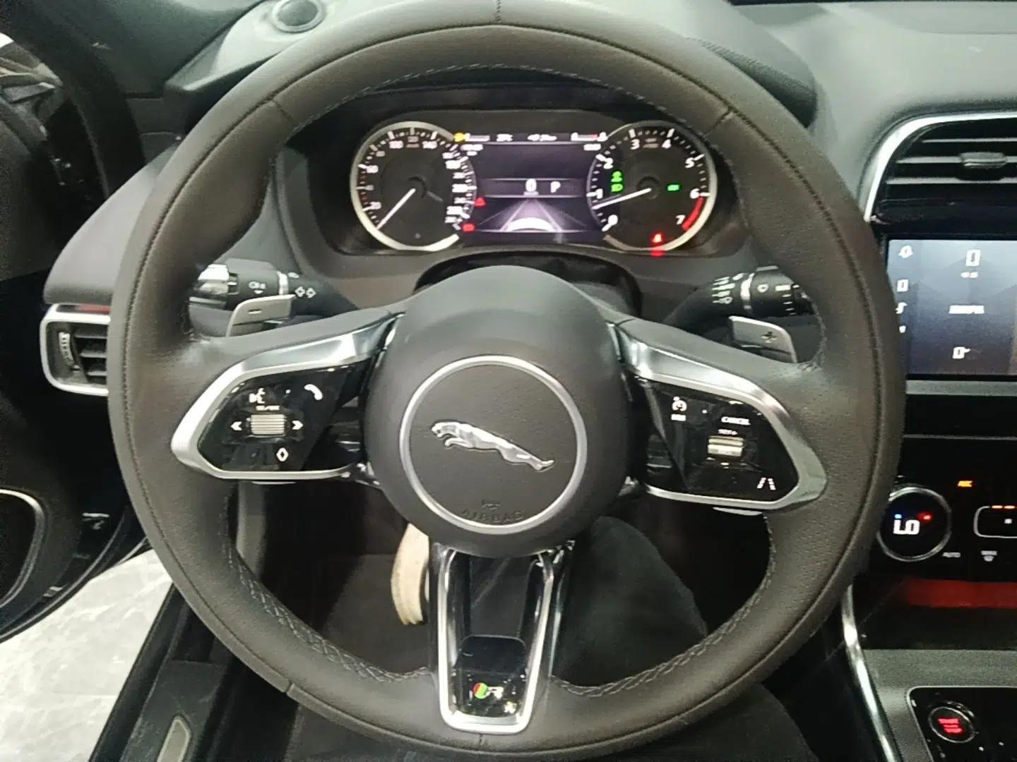 Jaguar XEL 2021 2.0T 200PS R-DYNAMIC Youth Sports Edition — миниатюра 17