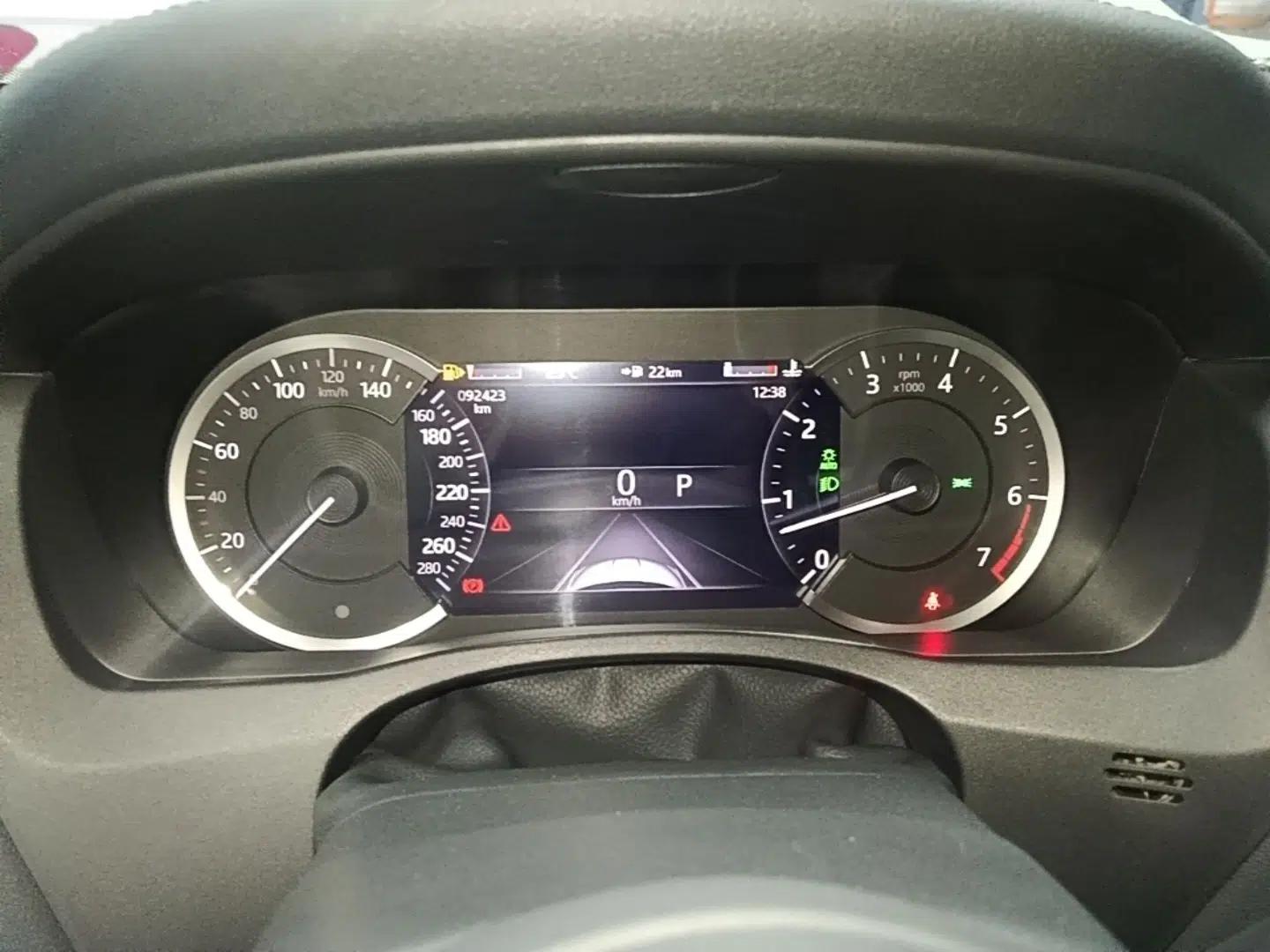 Jaguar XEL 2021 2.0T 200PS R-DYNAMIC Youth Sports Edition — миниатюра 18