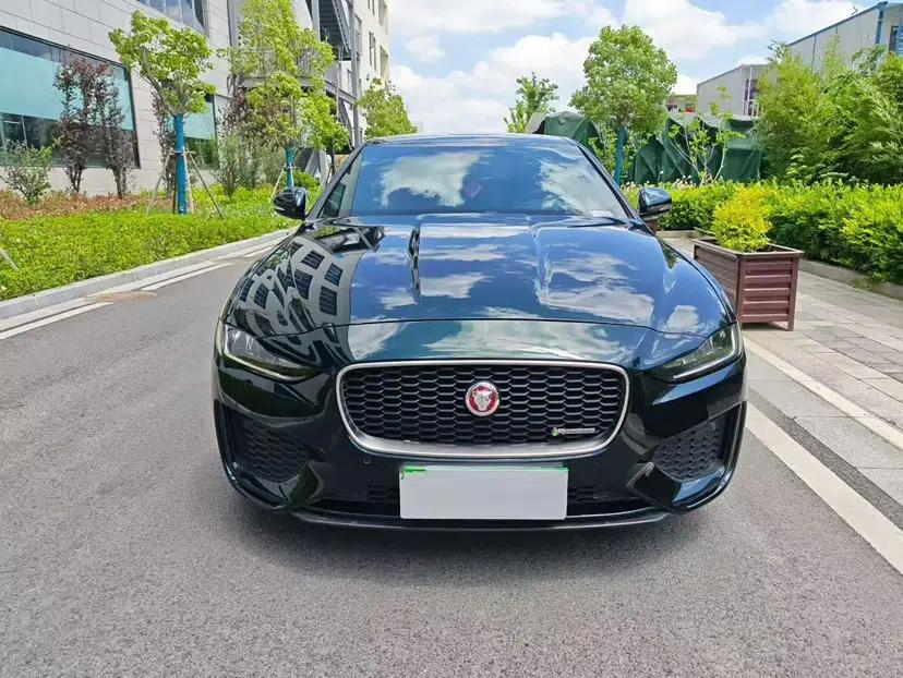 Jaguar XEL 2021 2.0T 200PS R-DYNAMIC Youth Sports Edition — миниатюра 10
