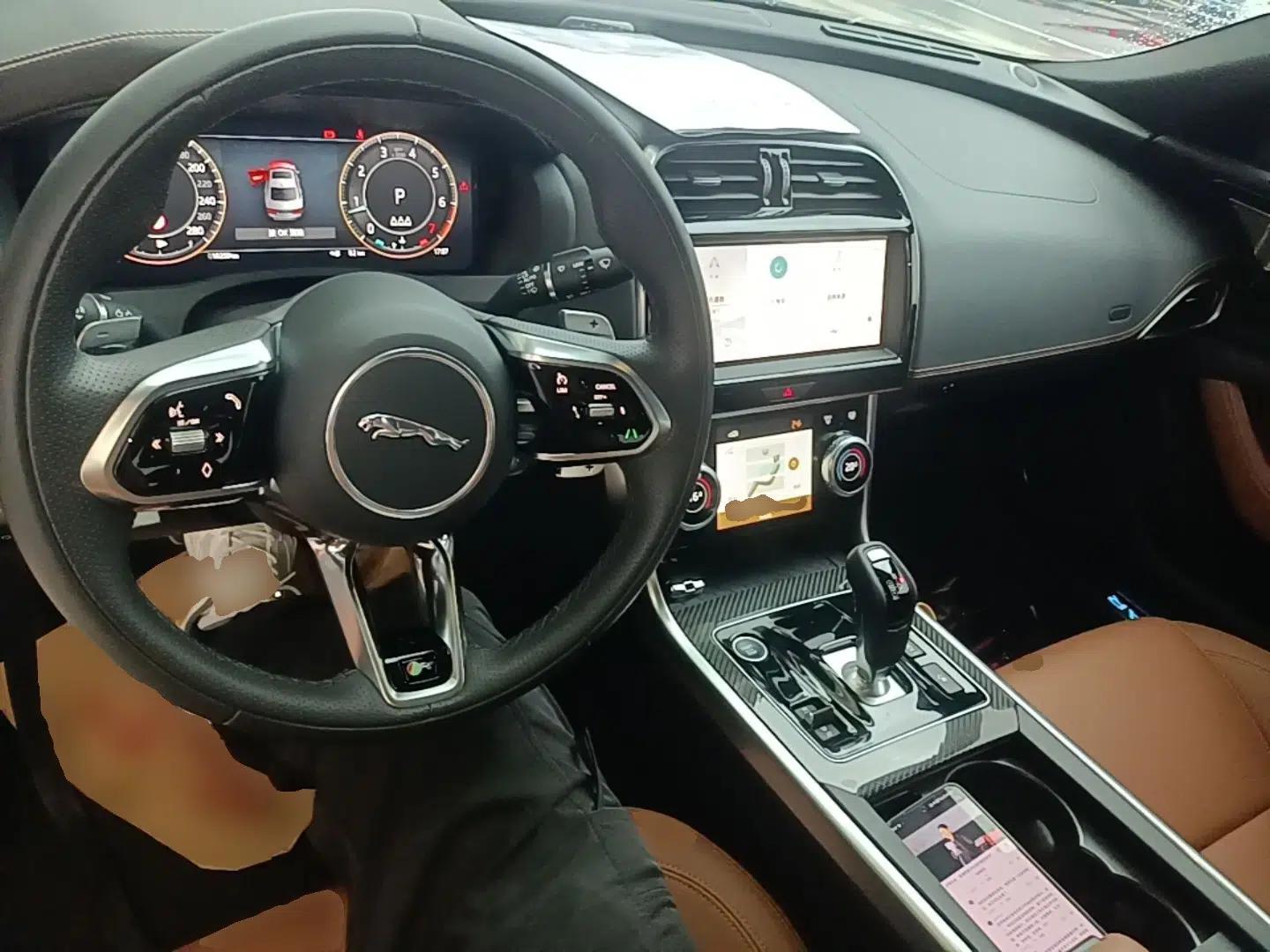 Jaguar XEL 2024 2.0T 250 PS R-DYNAMIC S Ebony Black Sport Edition — миниатюра 13