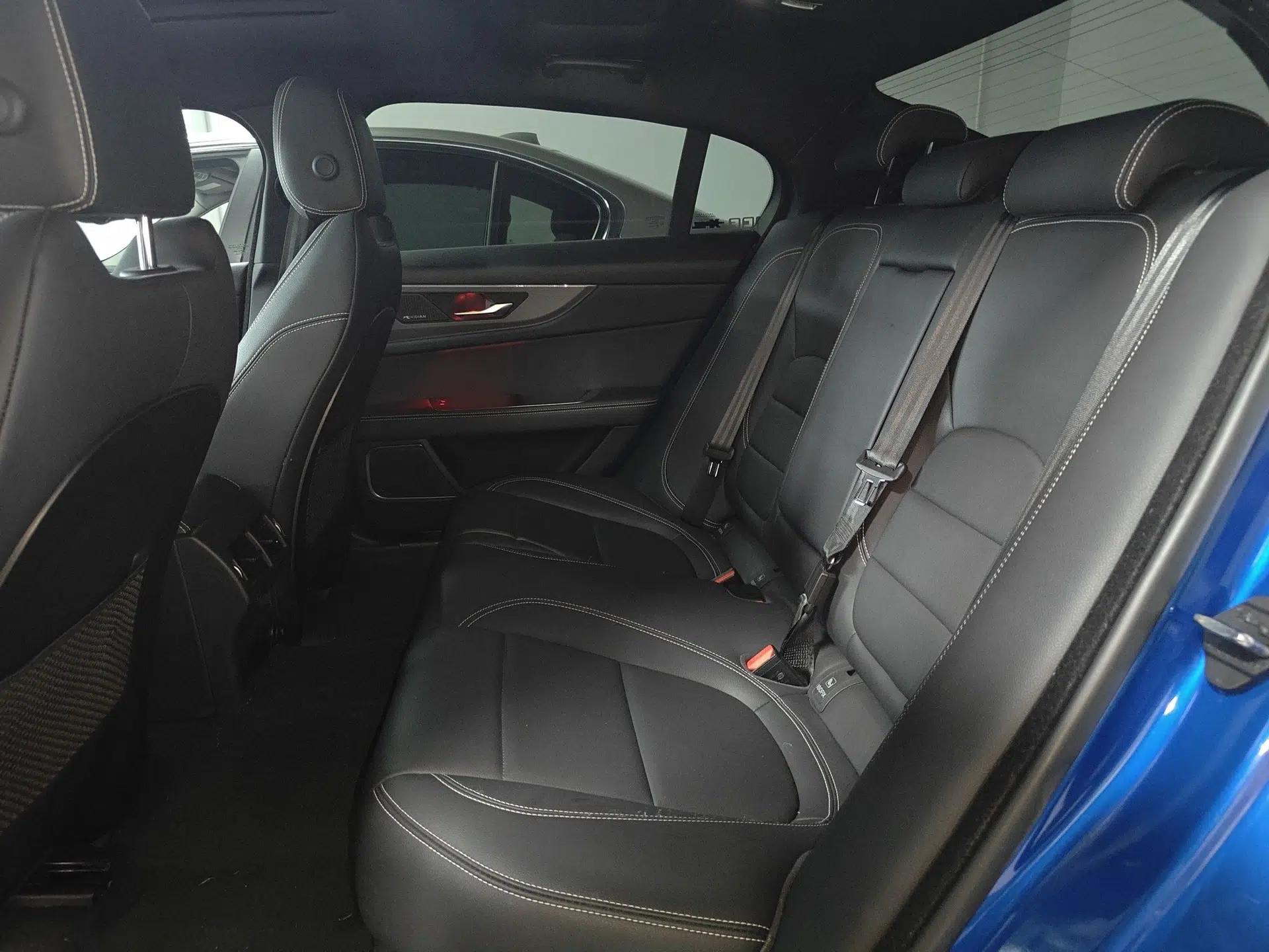 Jaguar XEL 2020 2.0T 200 PS R-DYNAMIC S Advanced Sport Edition — миниатюра 9