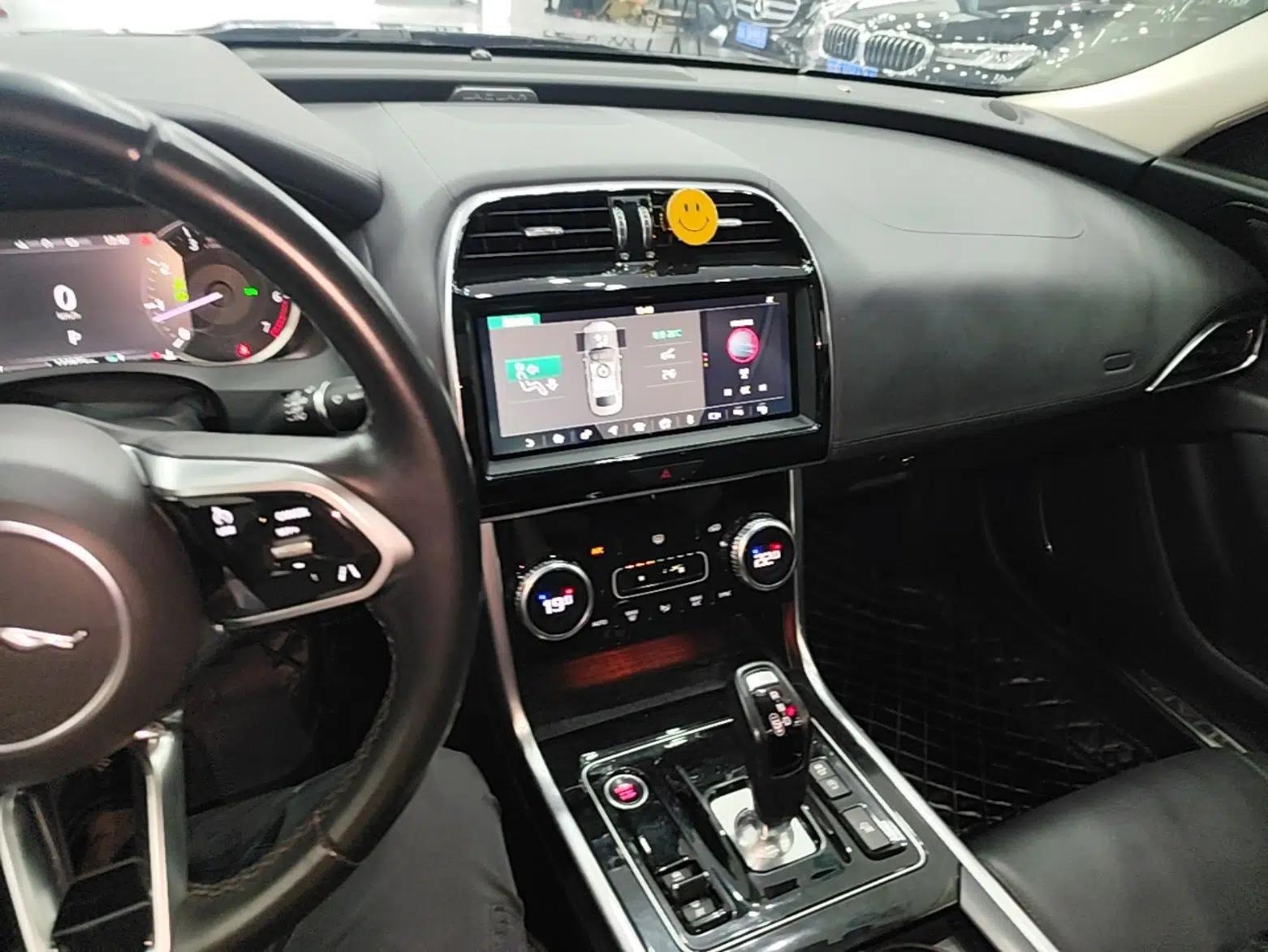 Jaguar XEL 2020 2.0T 200 PS S Advanced Elegance Edition — миниатюра 13