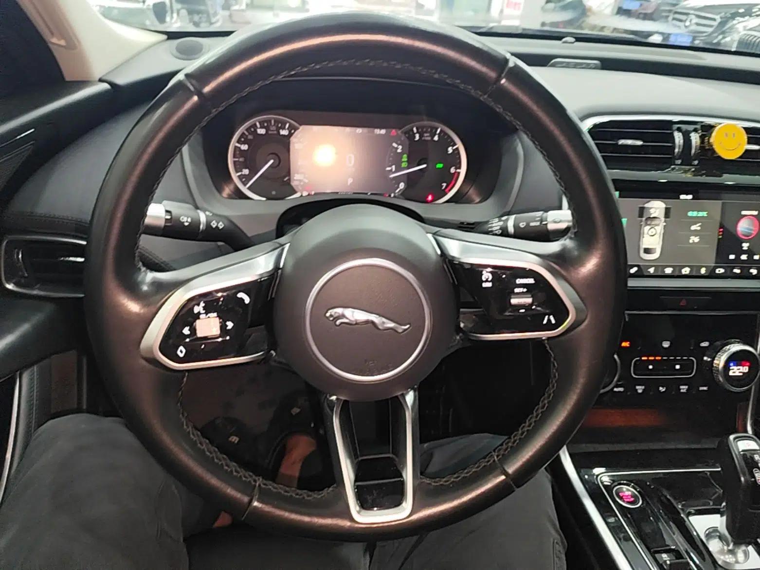 Jaguar XEL 2020 2.0T 200 PS S Advanced Elegance Edition — миниатюра 14