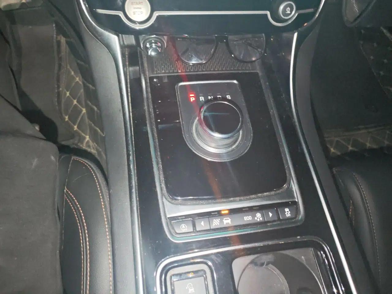 Jaguar XEL 2019 2.0T 200 PS Luxury Edition — миниатюра 15