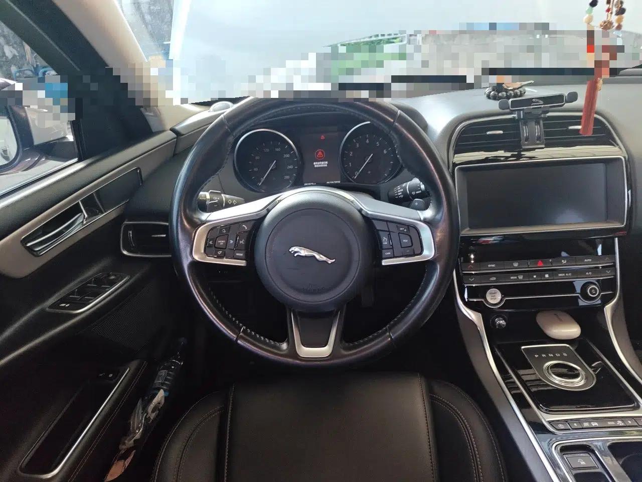 Jaguar XEL 2019 2.0T 200 PS Luxury Edition — миниатюра 11