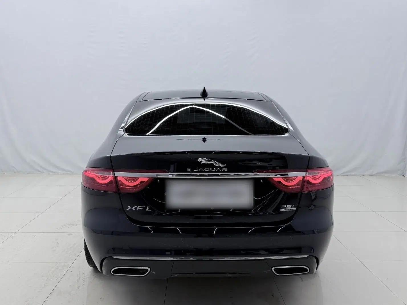Jaguar XFL 2020 XFL 2.0T P250 Four-Wheel Drive Luxury Edition — миниатюра 5