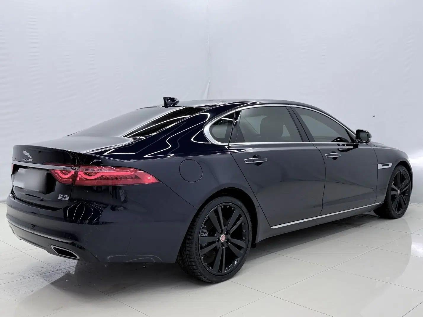 Jaguar XFL 2020 XFL 2.0T P250 Four-Wheel Drive Luxury Edition — миниатюра 6