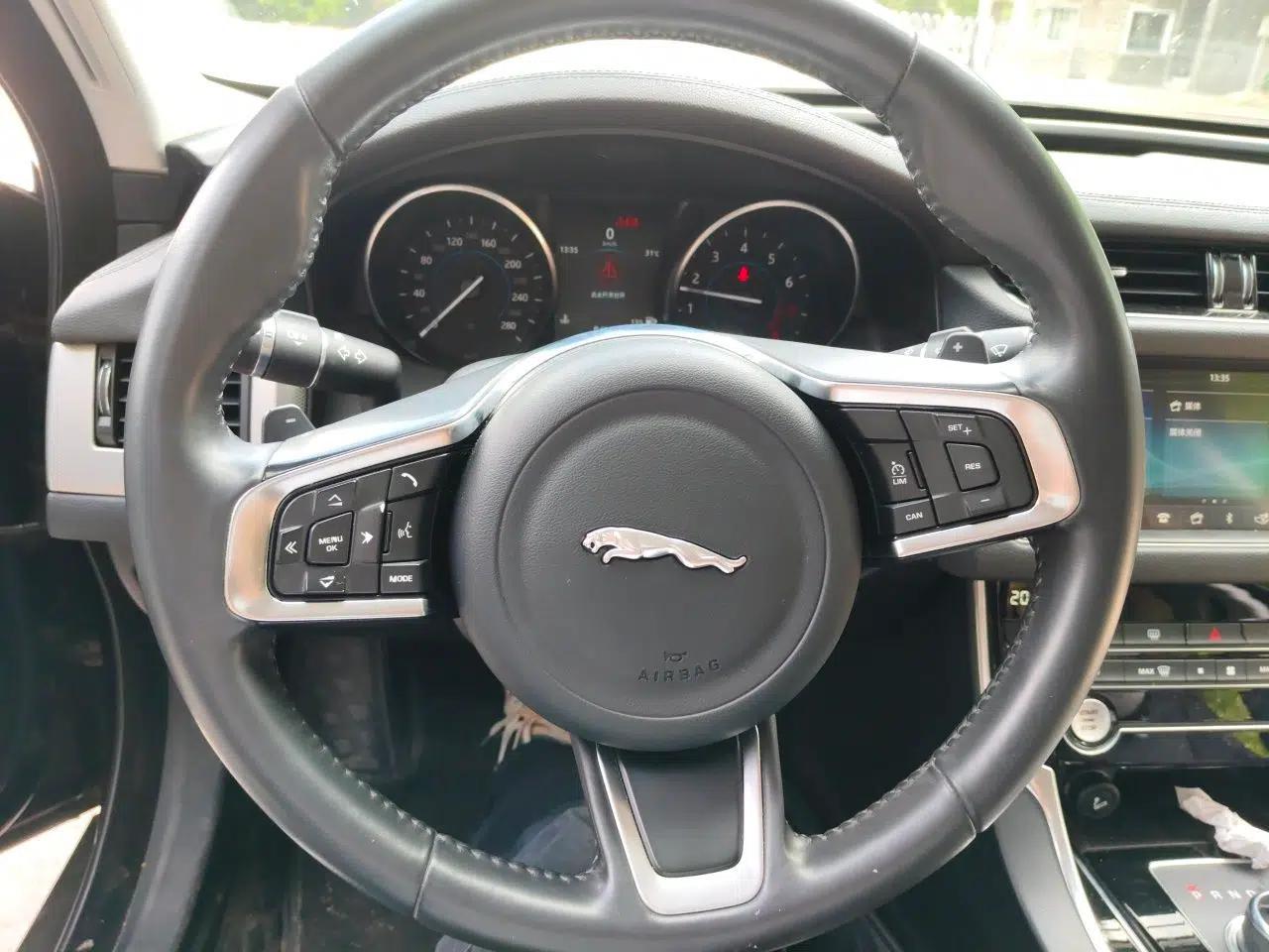 Jaguar XFL 2020 XFL 2.0T P200 Two-Wheel-Drive Windflower Edition — миниатюра 11