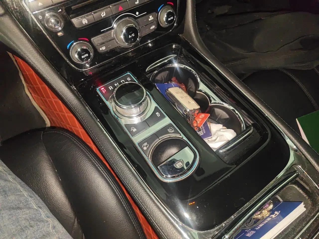 Jaguar XJ 2018 XJL 3.0 SC Two-Wheel-Drive Elegant Business Edition — миниатюра 15