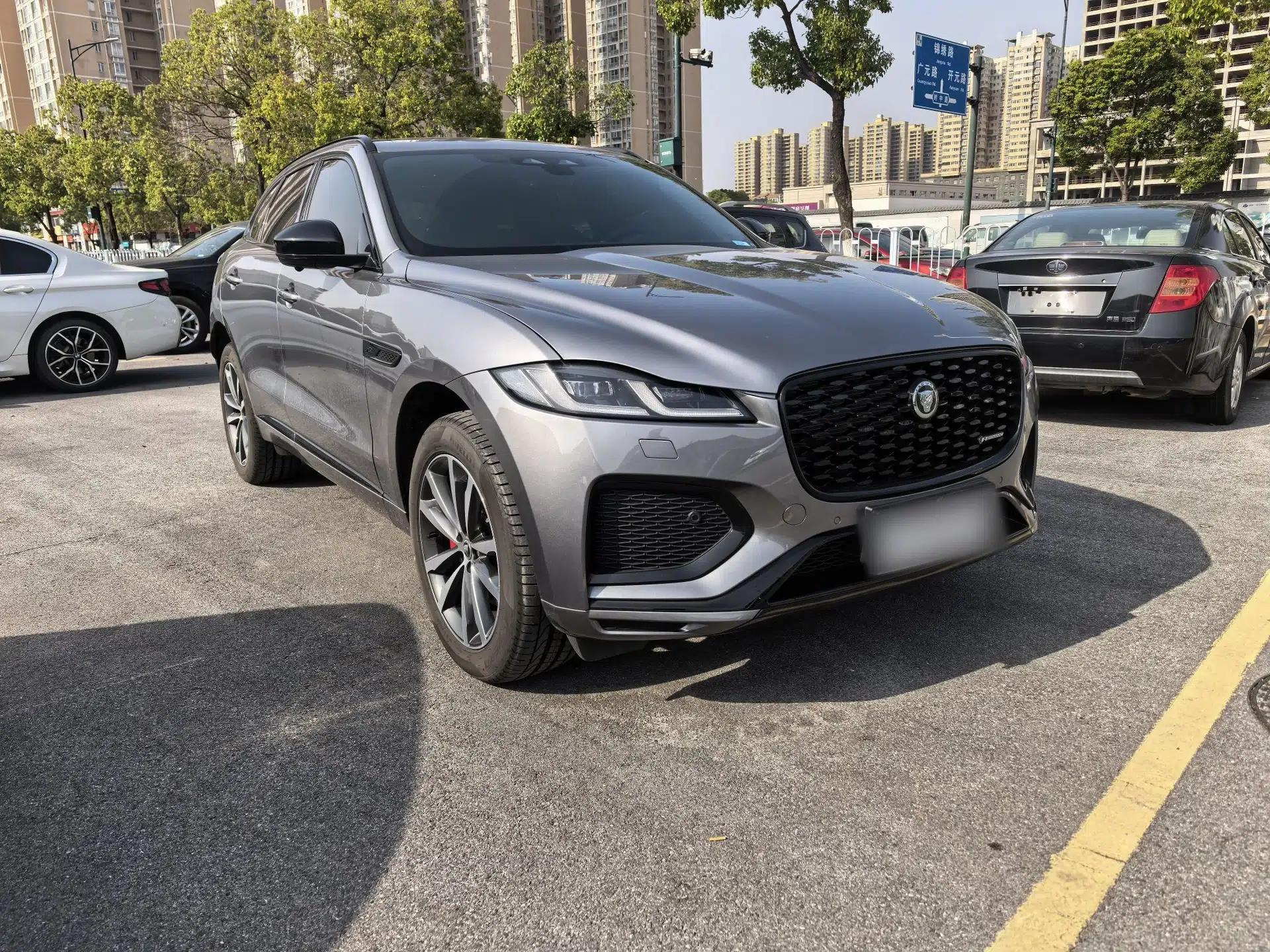 Jaguar F-PACE 2024 P250 R-Dynamic SE — миниатюра 2