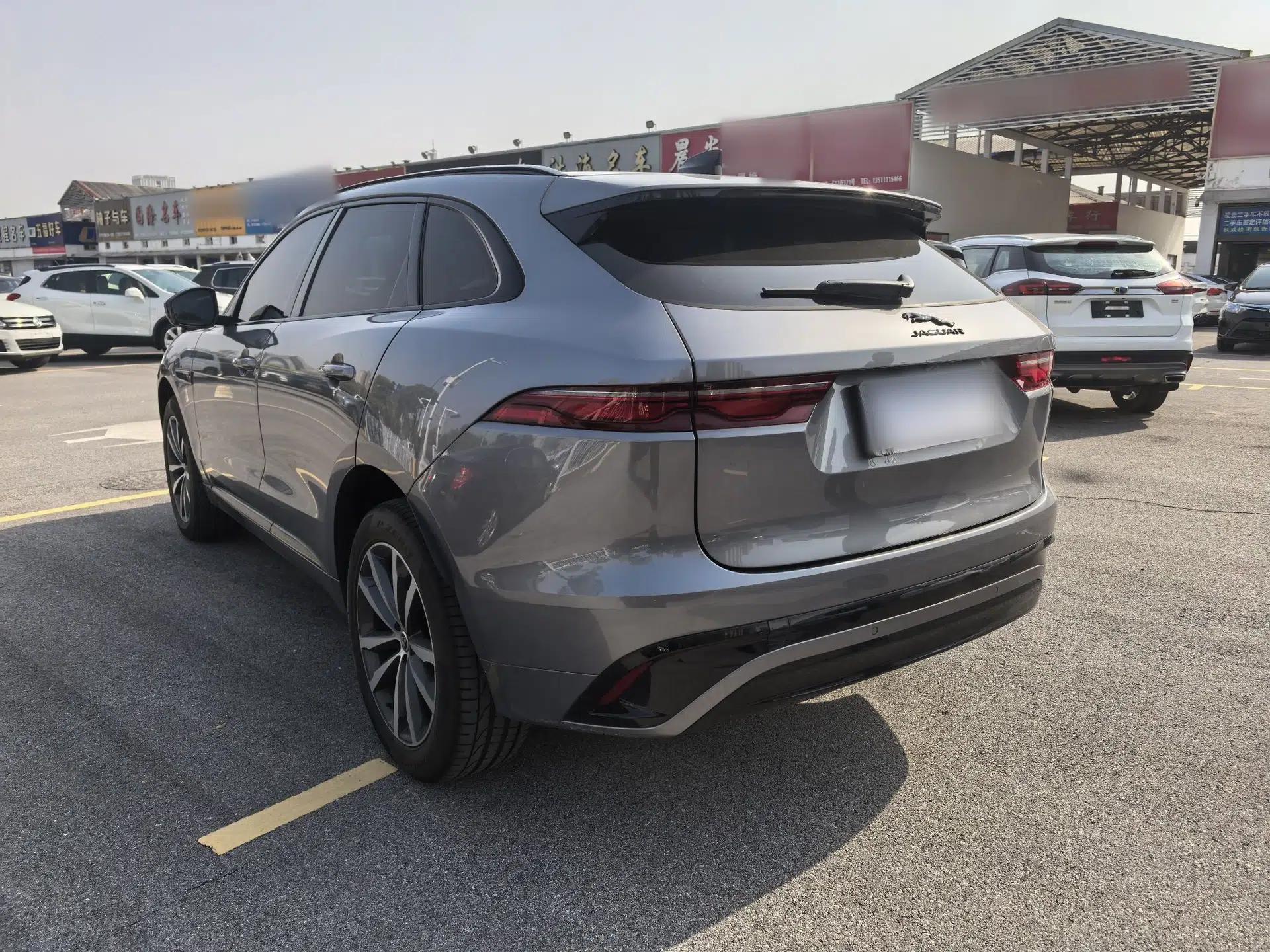 Jaguar F-PACE 2024 P250 R-Dynamic SE — миниатюра 3