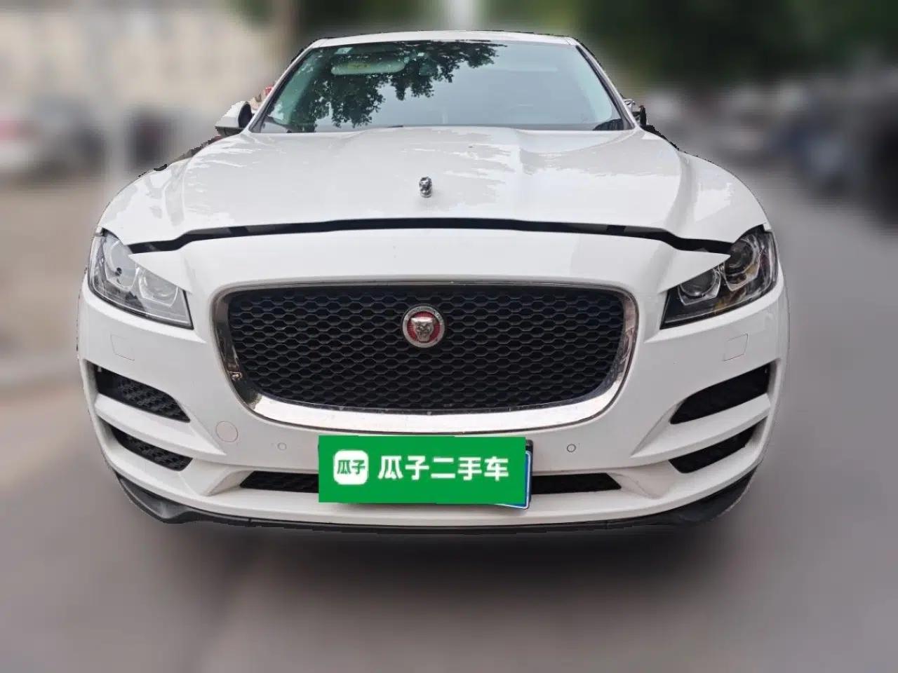 Jaguar F-PACE 2016 2.0T Two-Wheel Drive Urban Luxury Edition — миниатюра 2