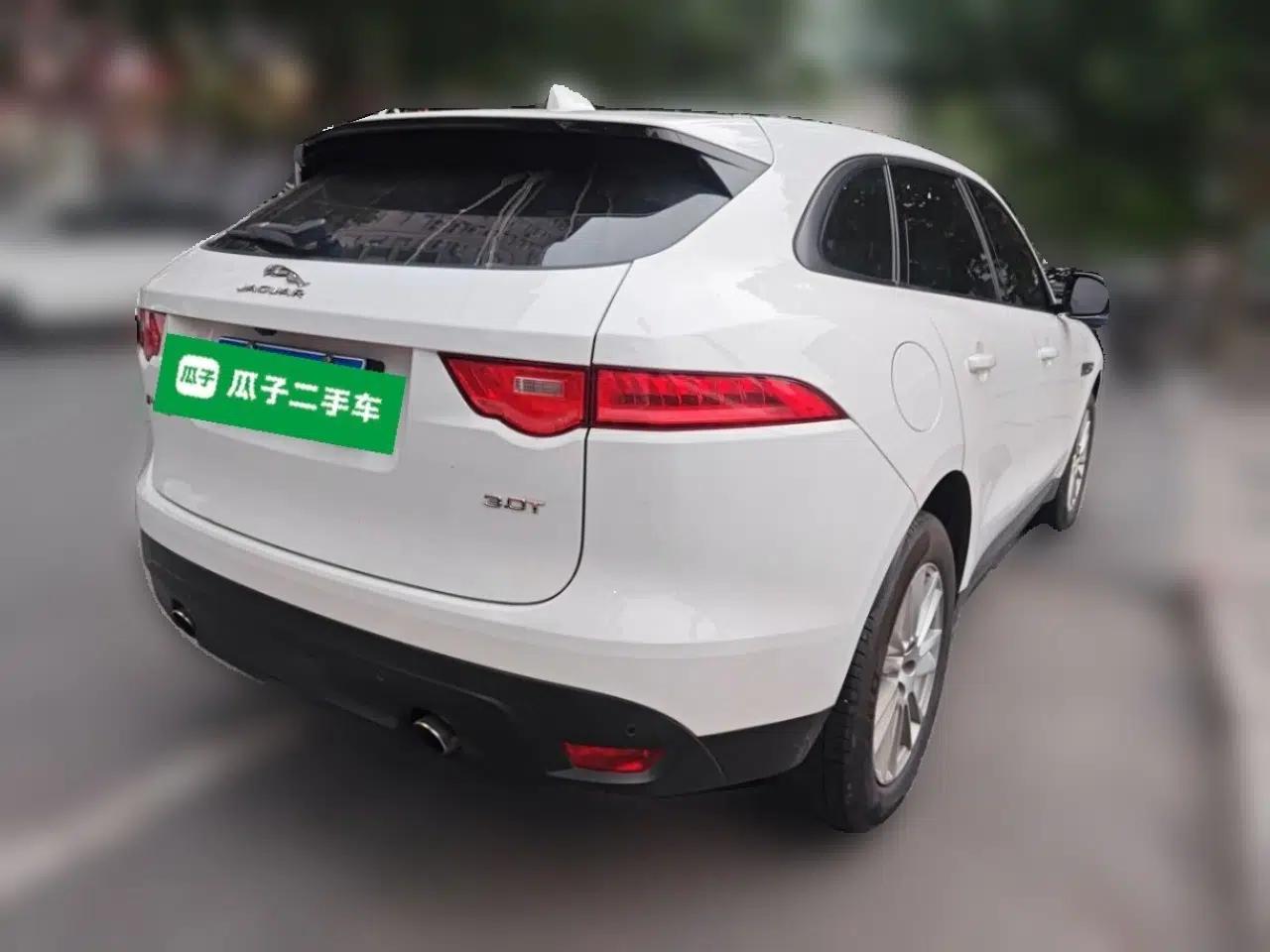 Jaguar F-PACE 2016 2.0T Two-Wheel Drive Urban Luxury Edition — миниатюра 6