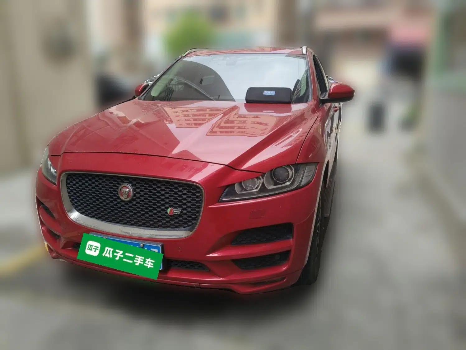 Jaguar F-PACE 2016 2.0T Two-Wheel Drive Urban Luxury Edition — миниатюра 1