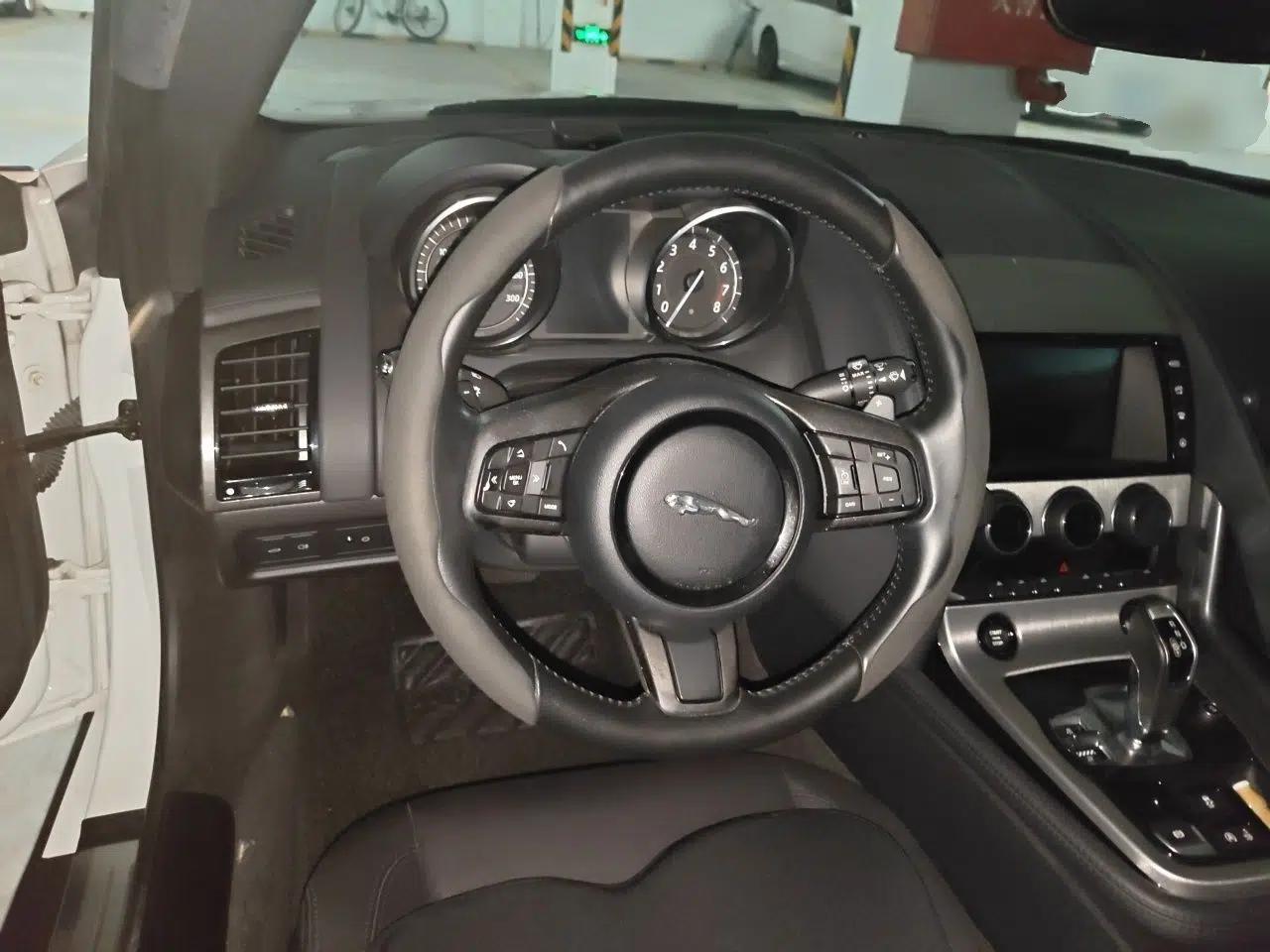 Jaguar F-TYPE 2015 3.0 SC Hardtop Version — миниатюра 11