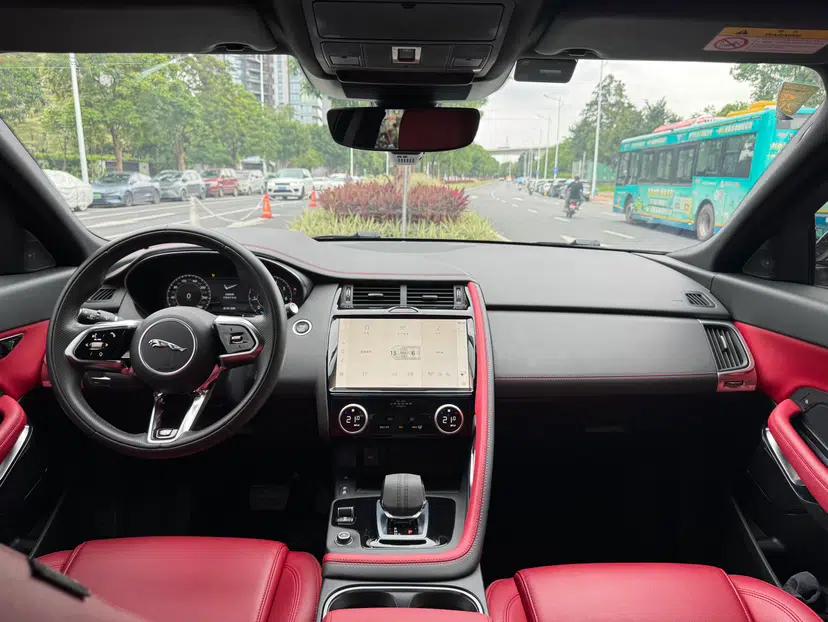 Jaguar E-PACE 2024 All-New R-DYNAMIC S Sport Edition — миниатюра 16