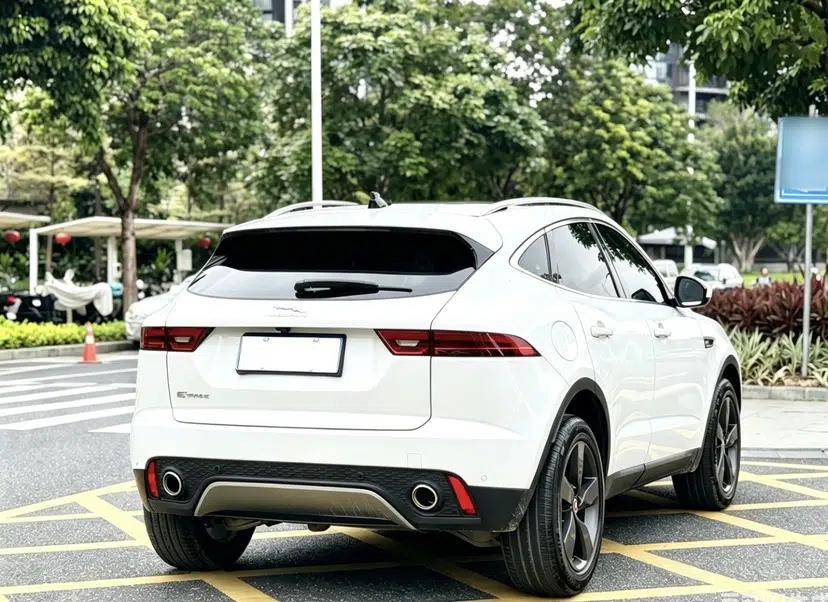 Jaguar E-PACE 2024 All-New R-DYNAMIC S Sport Edition — миниатюра 4