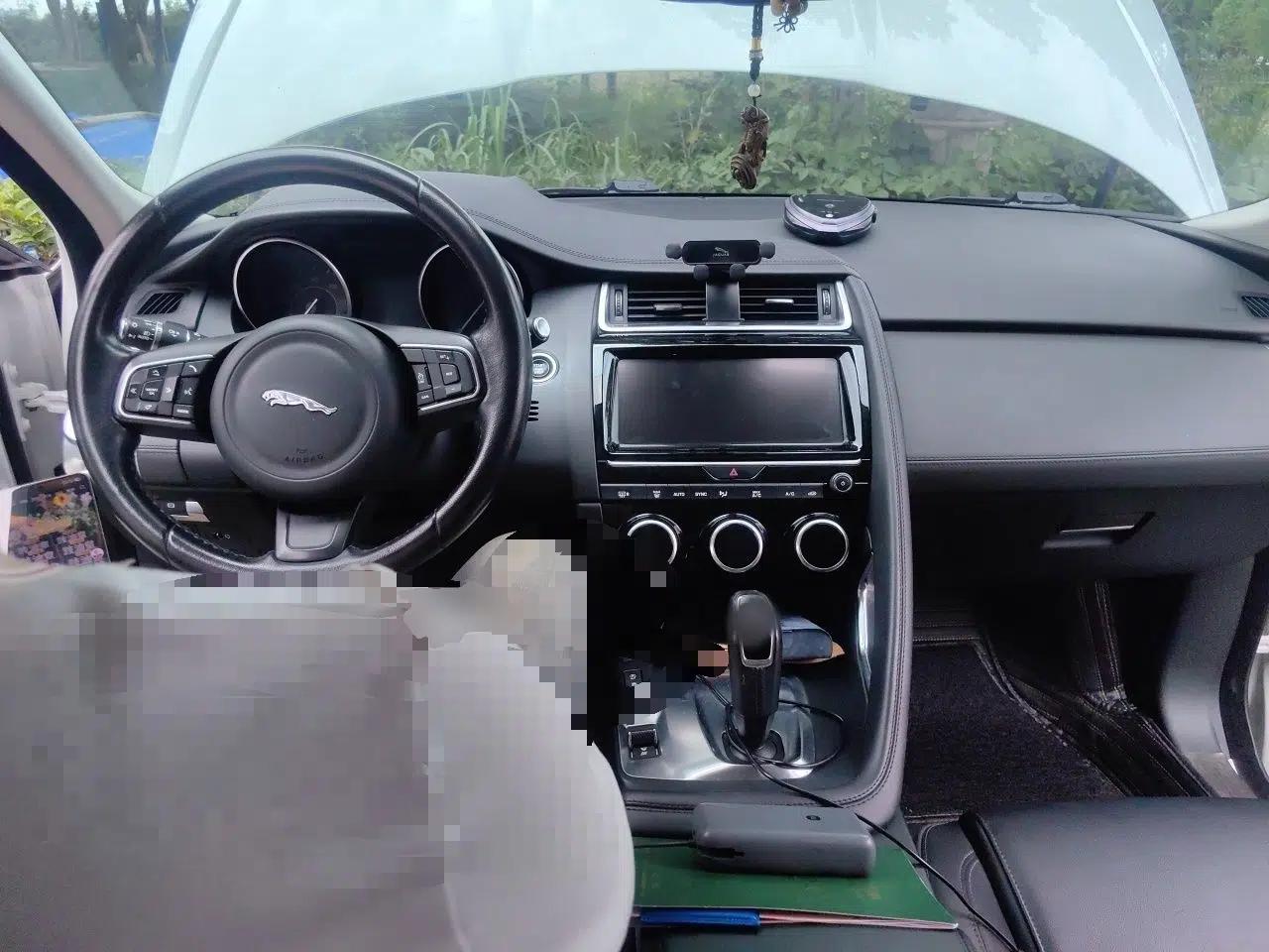 Jaguar E-PACE 2018 P250 S China VI — миниатюра 10