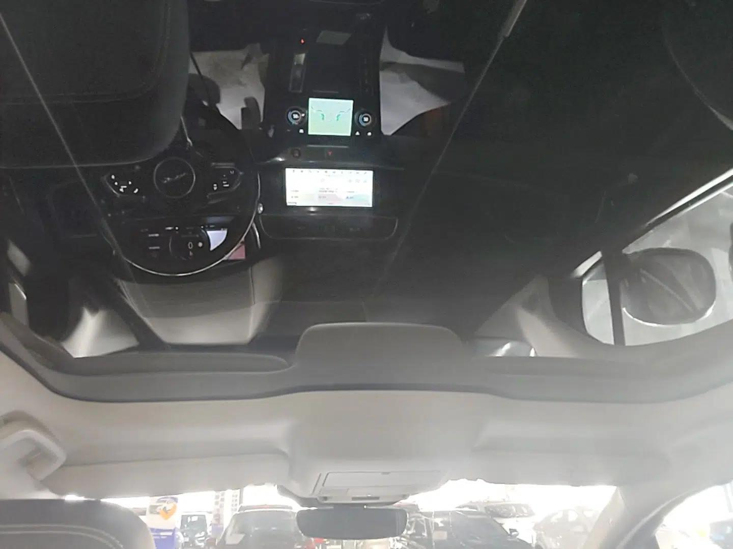 Jaguar I-PACE 2018 EV400 S — миниатюра 21