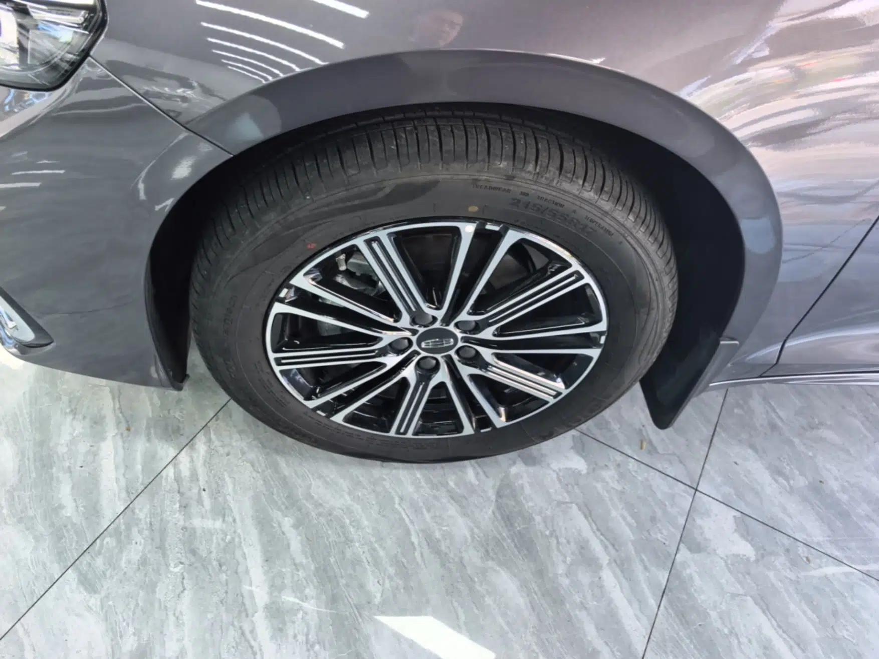 Geely Auto Preface 2026 Model Oriental Yao 1.5TD Fuyao Edition — миниатюра 9