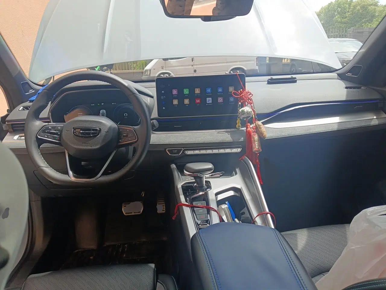 Geely Auto Preface 2023 2.0TD "Only This Verdant Green" Edition — миниатюра 10