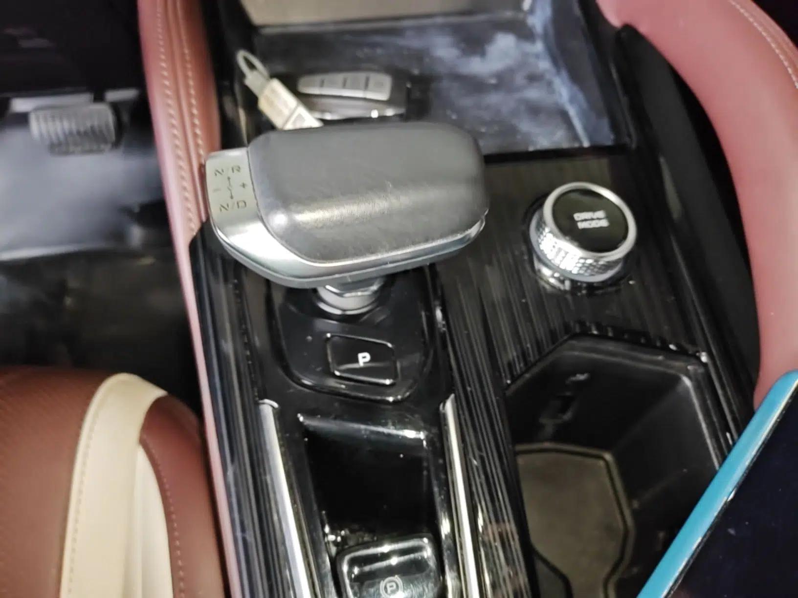 Geely Auto Monjaro L 2021 2.0TD High-Power Automatic All-Wheel Drive Luxury Version — миниатюра 16