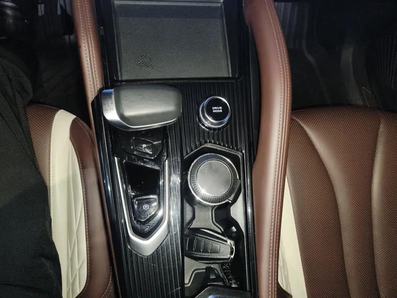 Geely Auto Monjaro L 2021 2.0TD DCT EVO Two-Wheel Drive Prestige Version — миниатюра 15