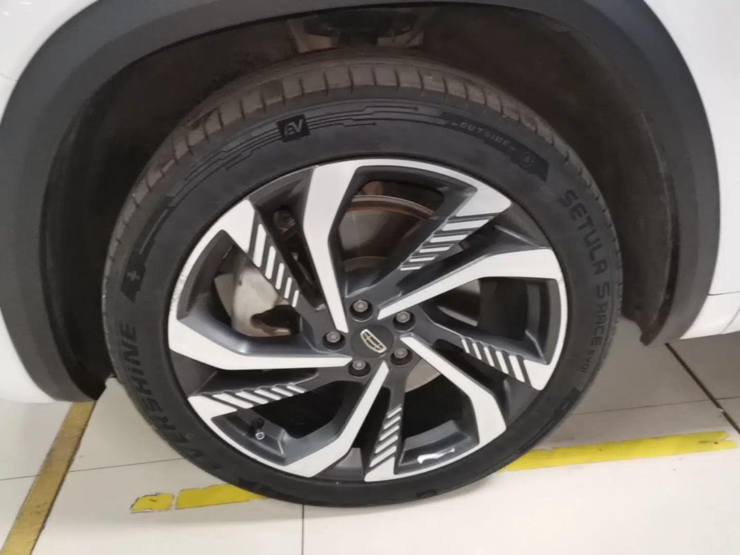 Geely Auto Monjaro L 2021 2.0TD High-Power Automatic All-Wheel-Drive Flagship Version — миниатюра 8