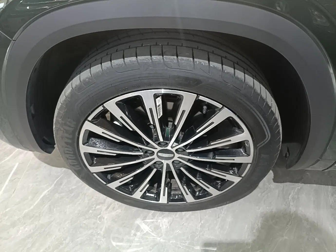 Geely Auto Monjaro L 2025 Dongfang Yao 2.0TD Automatic All-Wheel-Drive Wangyue Edition — миниатюра 9