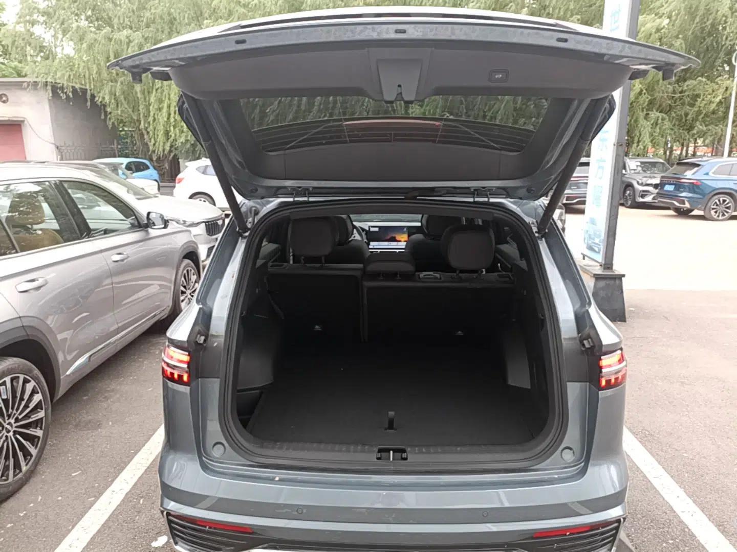 Geely Auto Monjaro L 2026 Model Oriental Yao 2.0TD Automatic Wangyue Edition — миниатюра 21