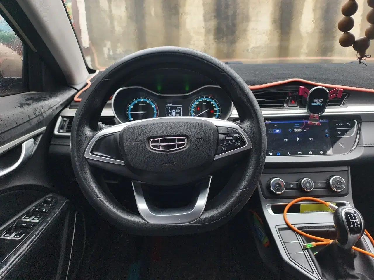 Geely Auto Emgrand 2020 1.5L Manual Comfort Version — миниатюра 11