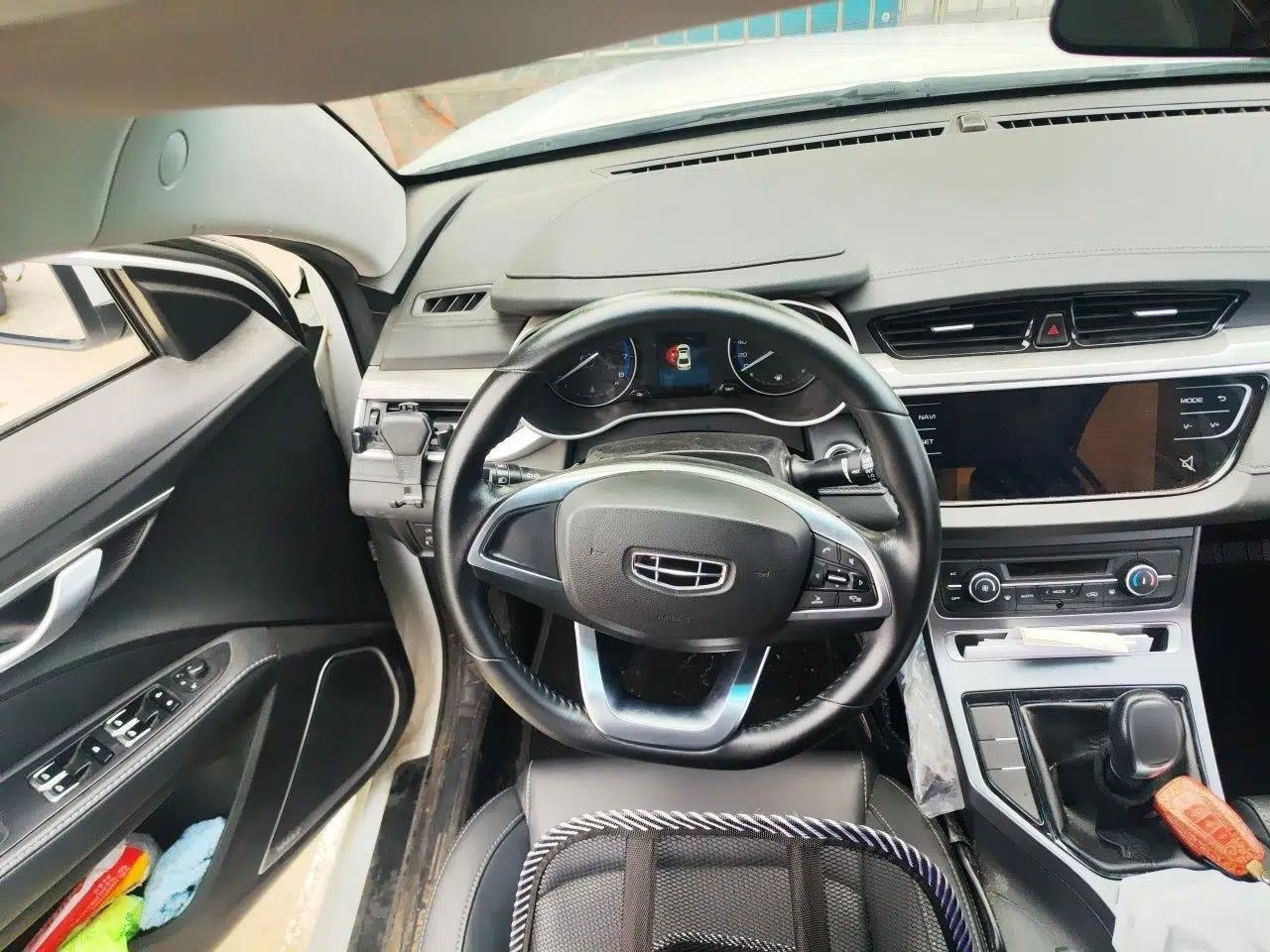 Geely Auto Emgrand 2019 Leading Edition 1.5L Manual Luxury Model China VI Standard — миниатюра 11