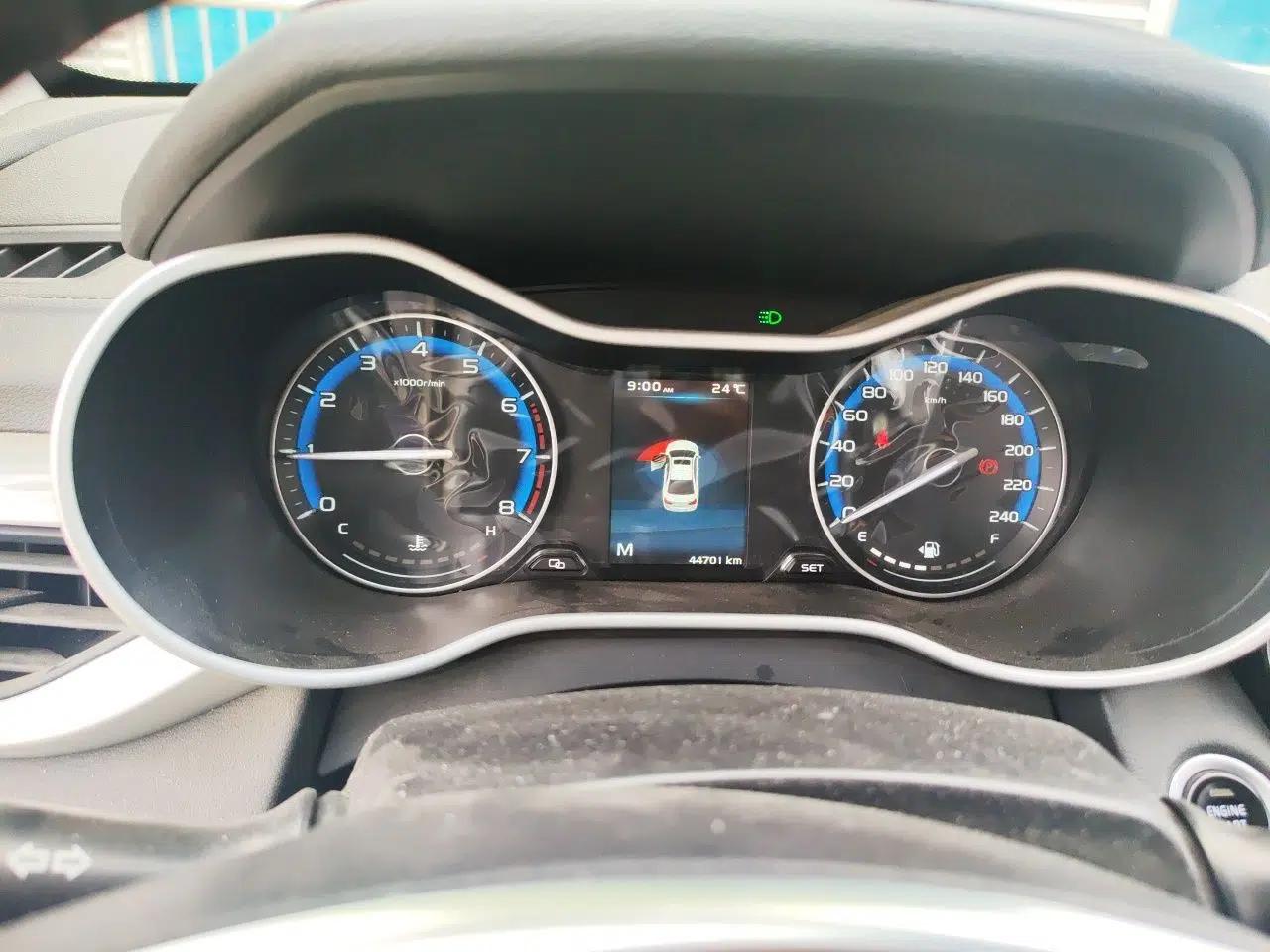 Geely Auto Emgrand 2019 Leading Edition 1.5L Manual Luxury Model China VI Standard — миниатюра 12