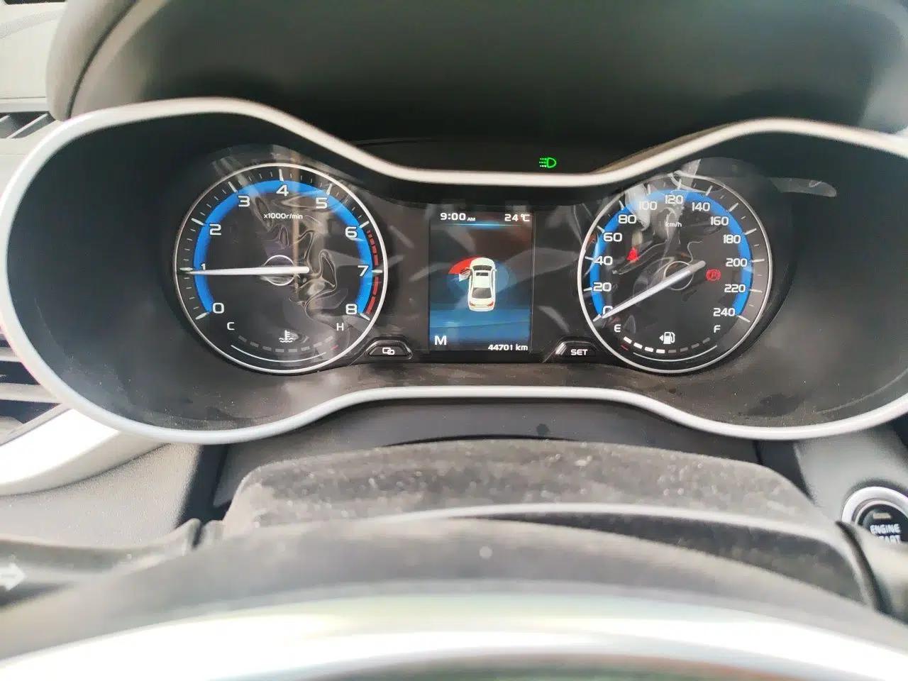 Geely Auto Emgrand 2019 Leading Edition 1.5L Manual Luxury Model China VI Standard — миниатюра 13